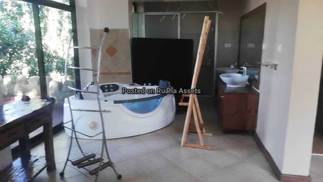 Beach house for rent at Msasani image 5