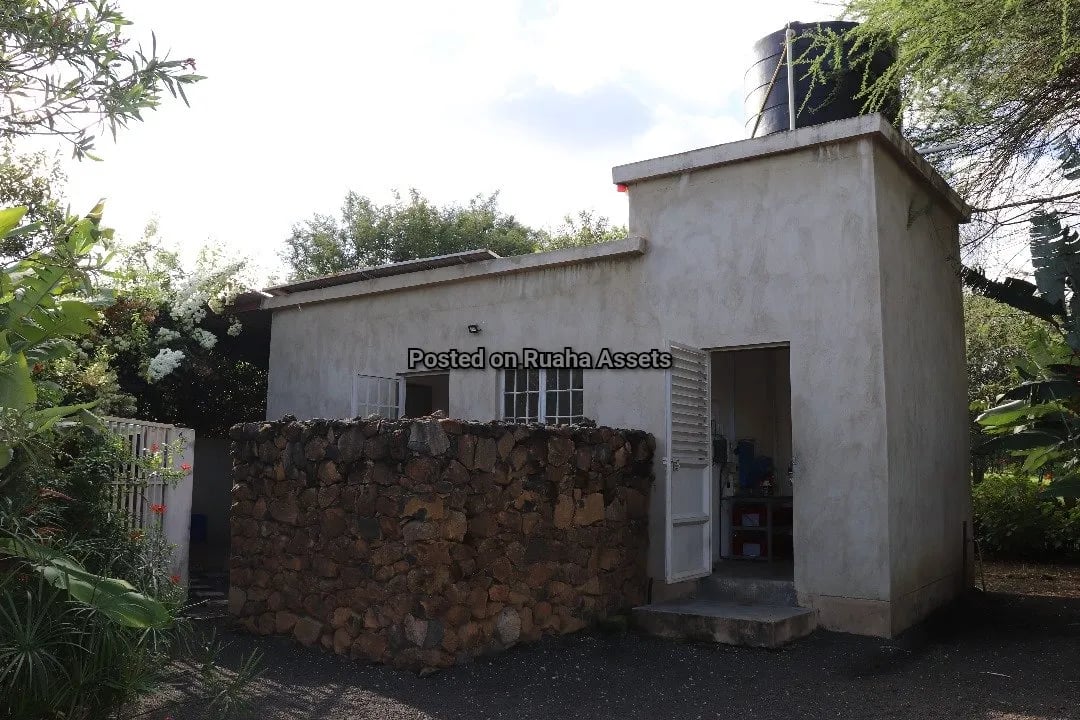 House for Sale on 15 acres for sale at Kili golf Arusha image 4