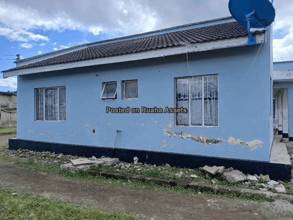 Big family house for Sale in Mbeya Town, near Old Air strip image 2