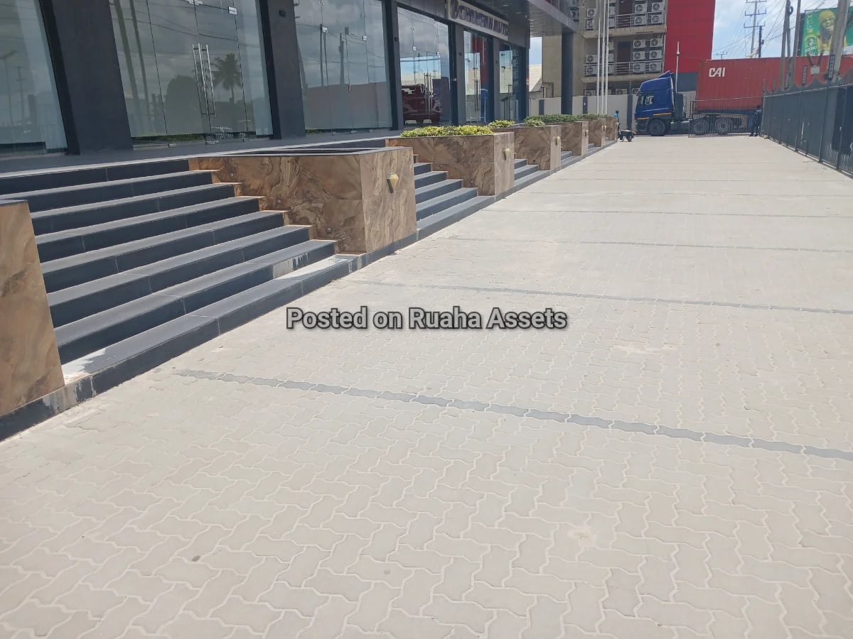 Groundfloor Showroom for lease image 6