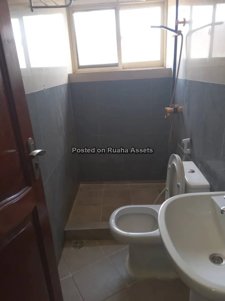 Ground floor Apartment for rent at Mikocheni image 5